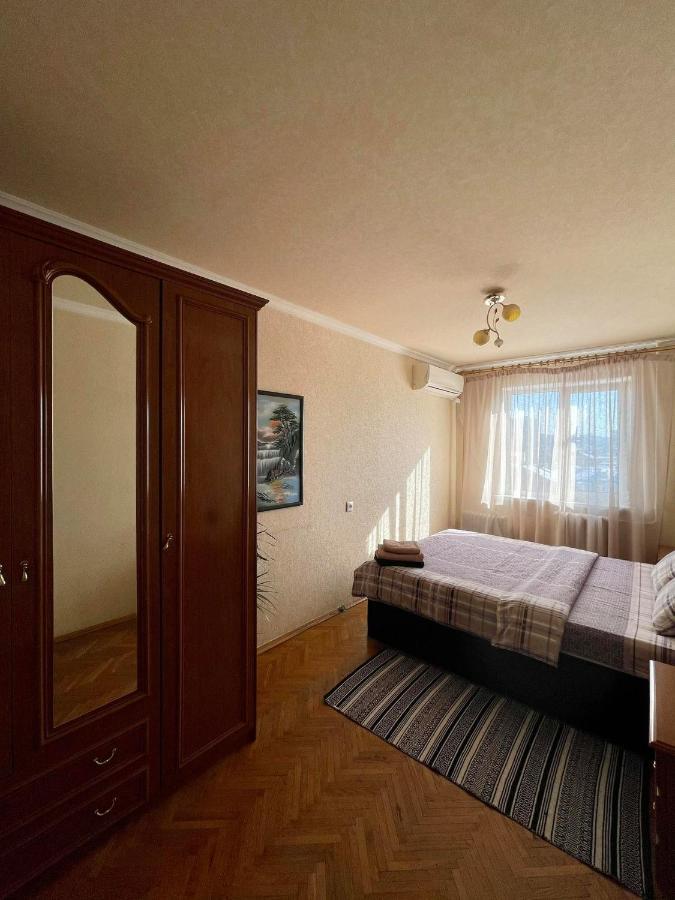 Comfortable One Beds With Nice View For Independent Sqr Киев Экстерьер фото