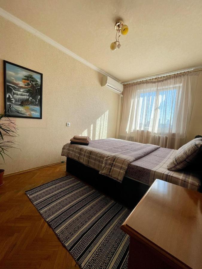 Comfortable One Beds With Nice View For Independent Sqr Киев Экстерьер фото