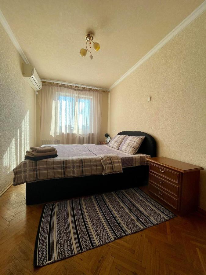 Comfortable One Beds With Nice View For Independent Sqr Киев Экстерьер фото