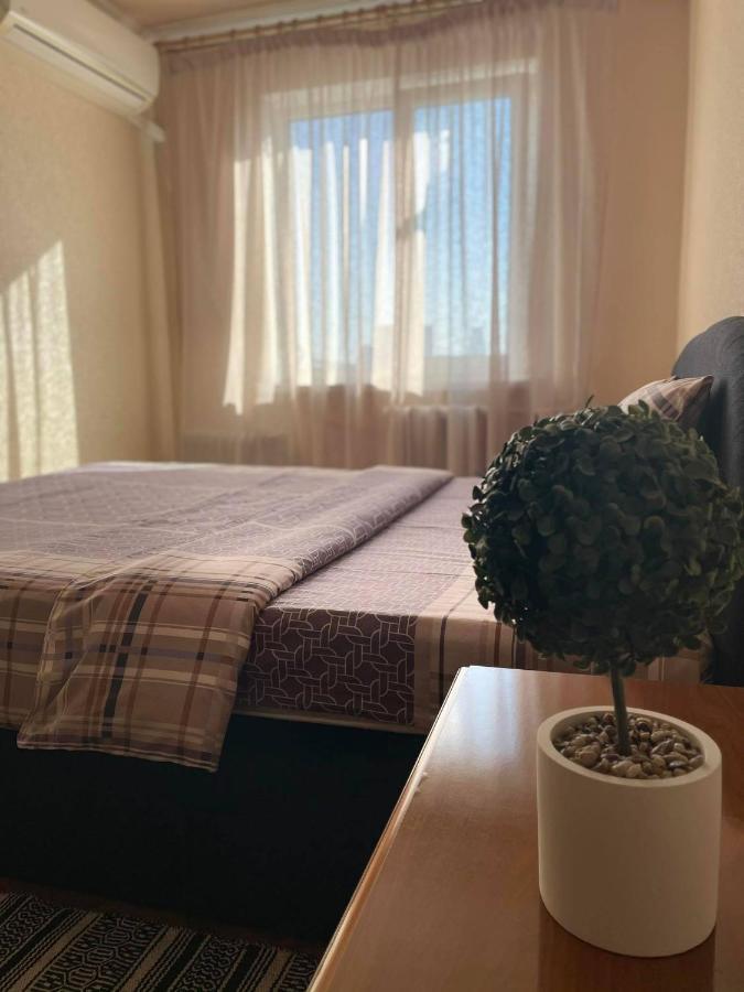 Comfortable One Beds With Nice View For Independent Sqr Киев Экстерьер фото