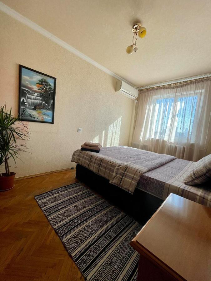 Comfortable One Beds With Nice View For Independent Sqr Киев Экстерьер фото