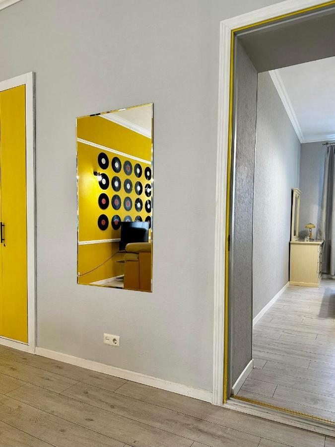 Comfortable One Beds With Nice View For Independent Sqr Киев Экстерьер фото